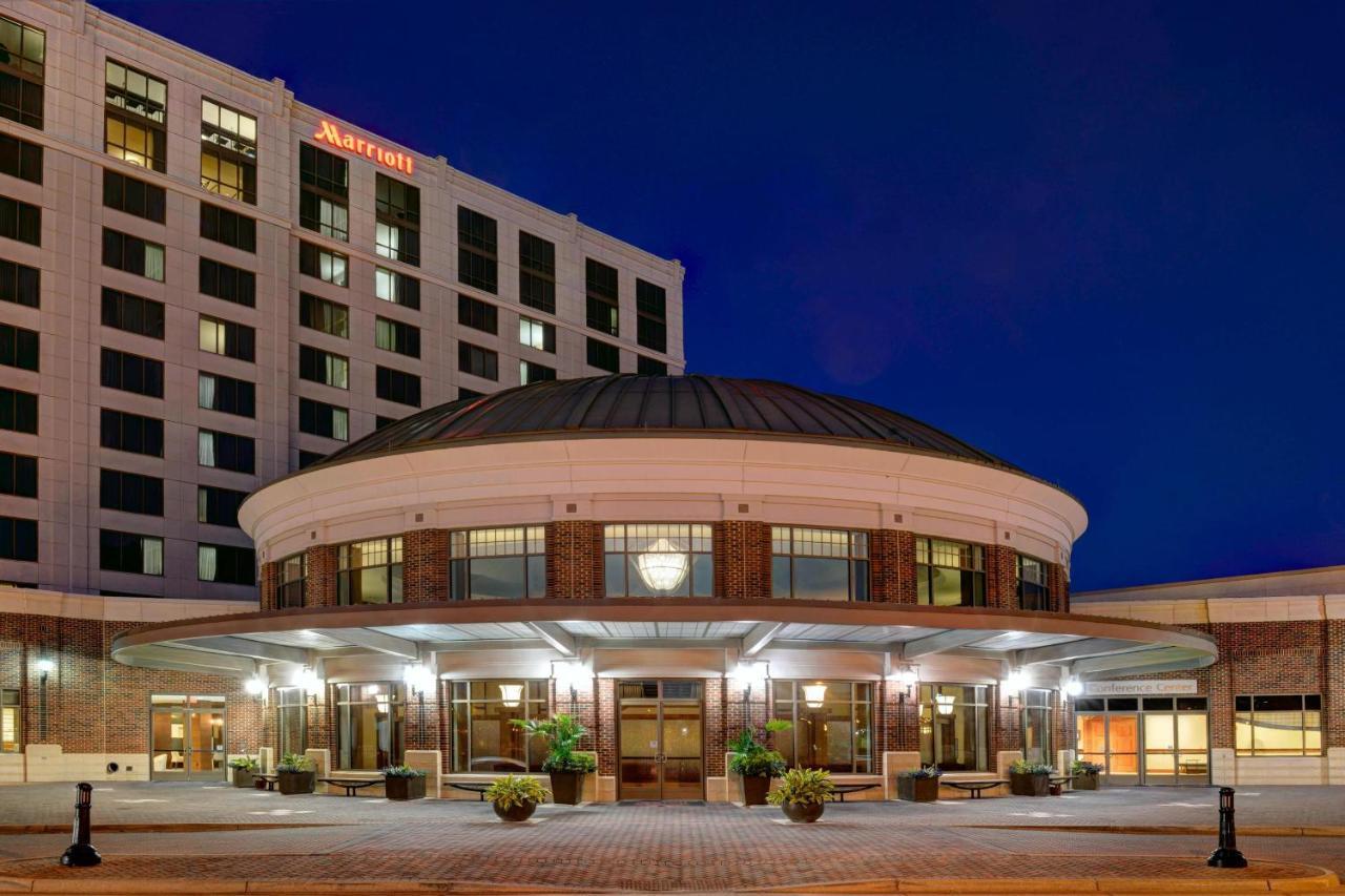 Newport News Marriott At City Center Hotel Buitenkant foto